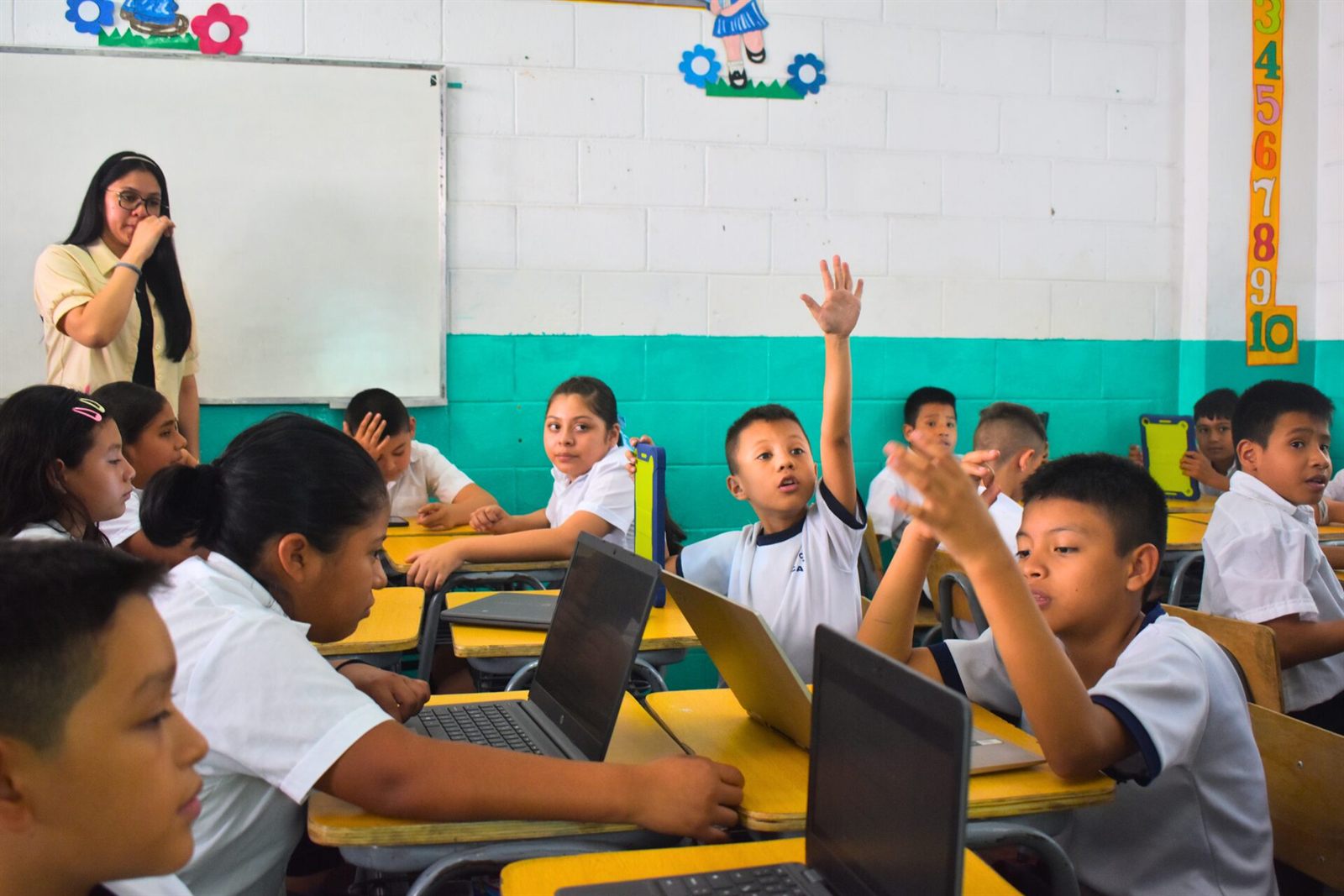 Taller educativo refuerza la protección de niños y niñas en las aulas