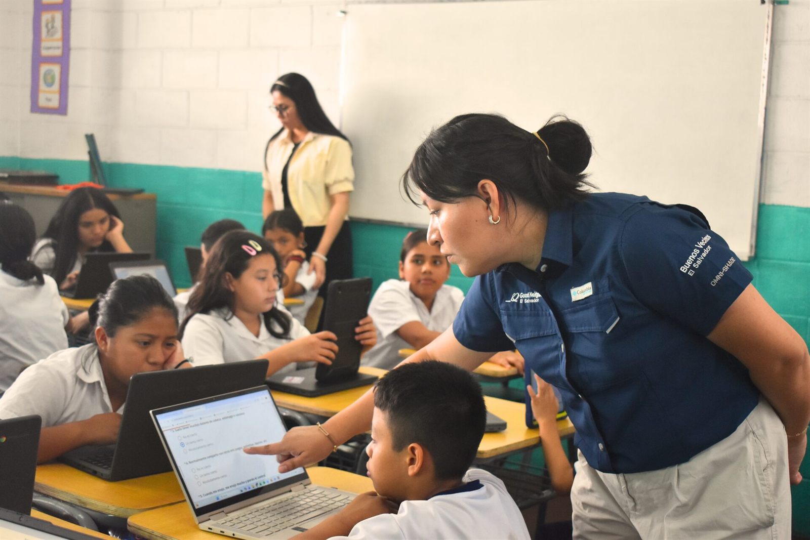 Taller educativo refuerza la protección de niños y niñas en las aulas