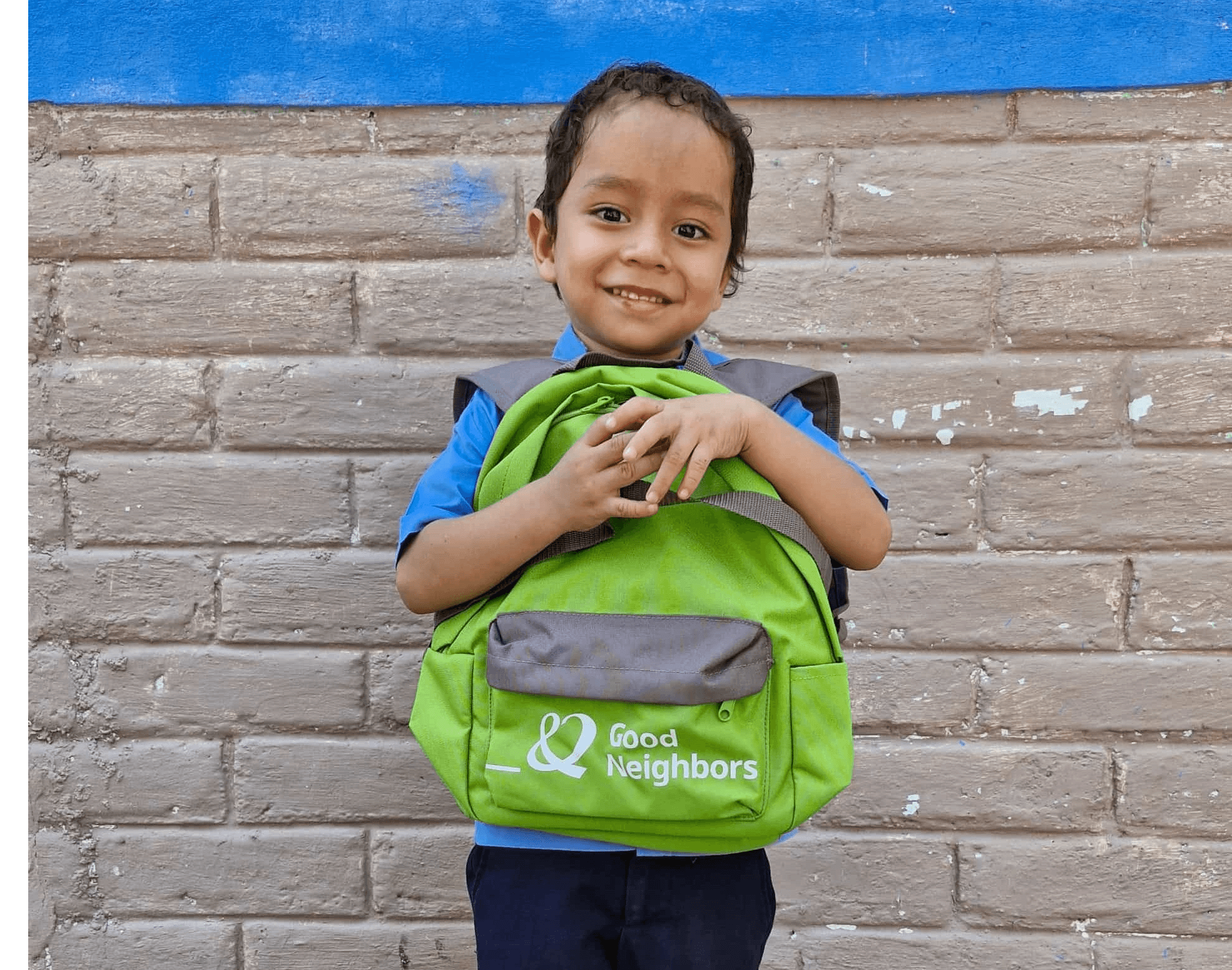 Fortaleciendo la educación de niños y niñas apadrinados